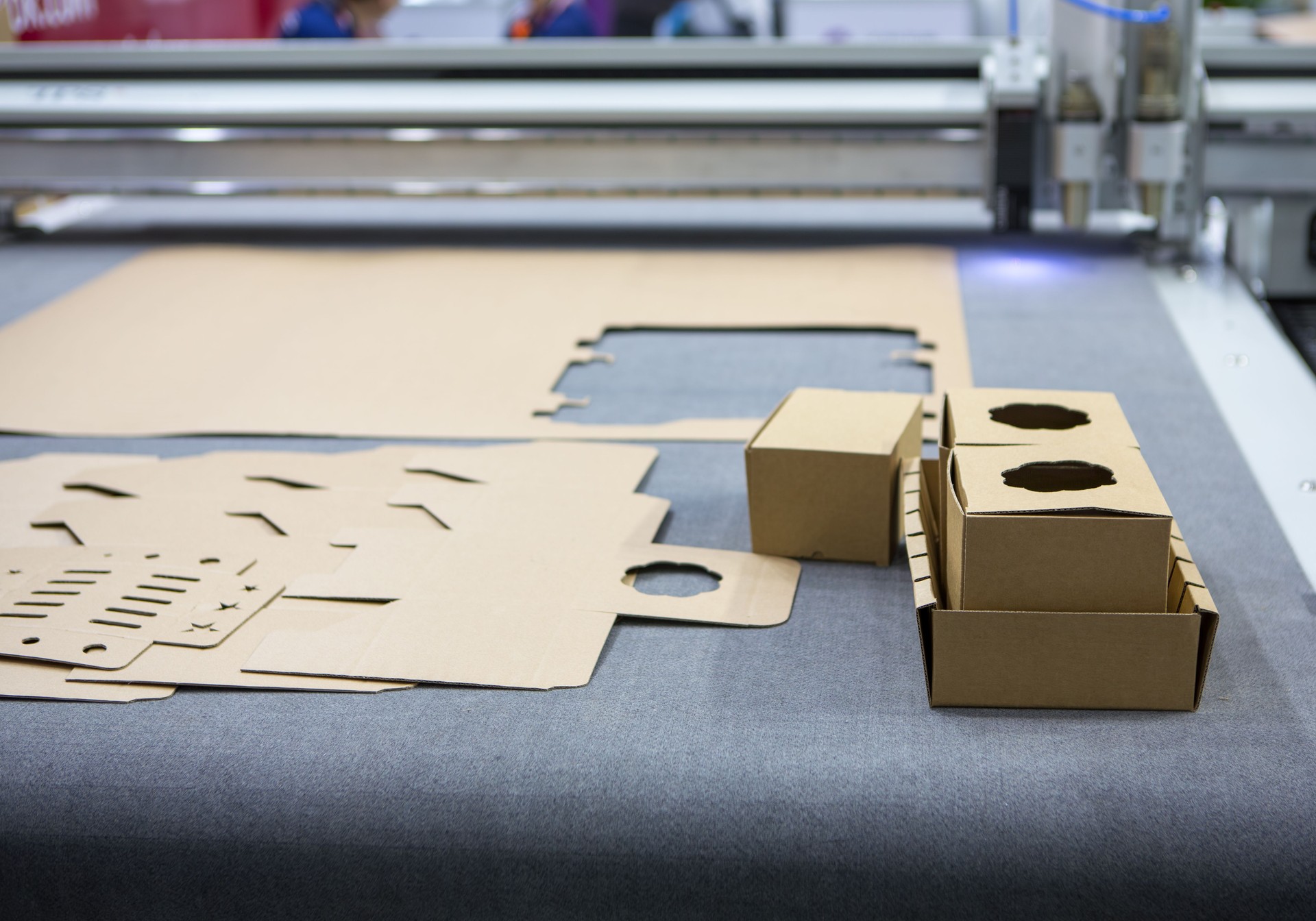 Digital die cut machine